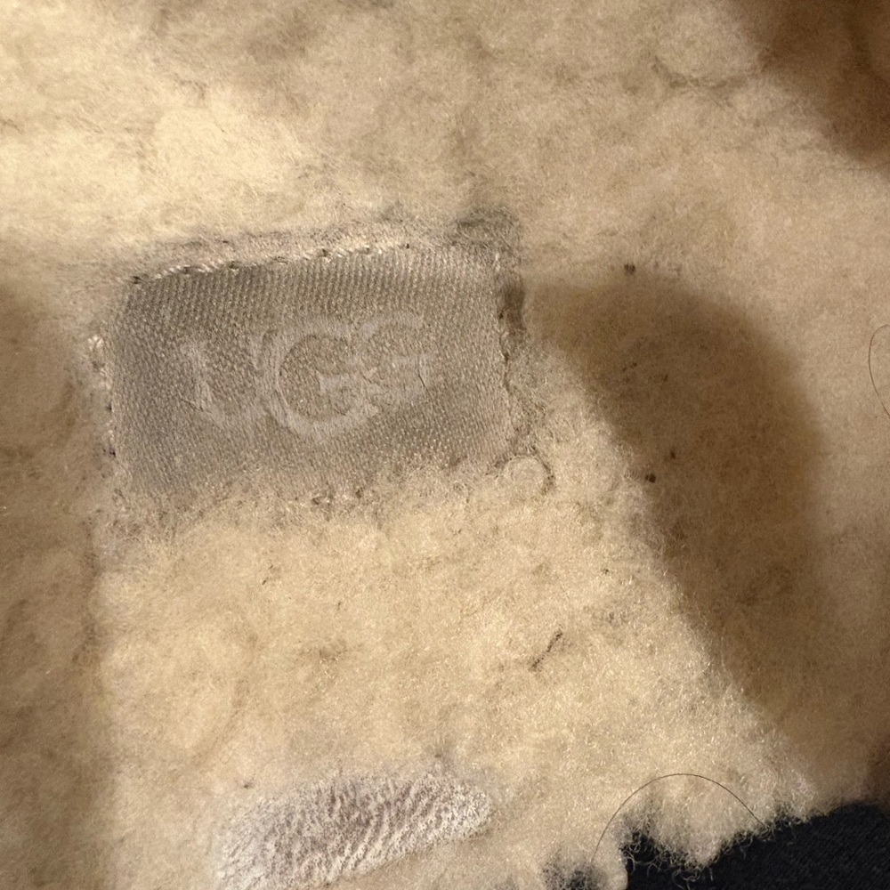 UGG Women's Oh Fluffita Slipper size 9 - Picture 5 of 8